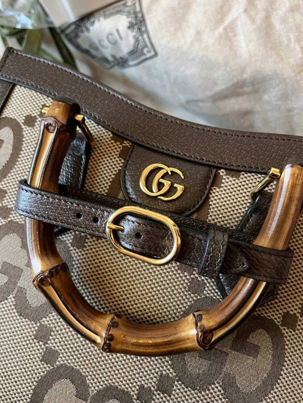 Gucci Bag - Picture 4 of 13